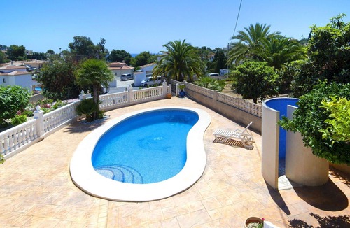 Urbanitzacio la Fustera Apartment | Nice apartment for 4 people with A/C, WIFI, pool, TV and terrace