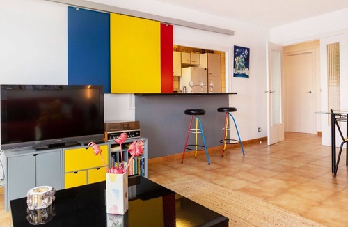 L'Hospitalet de l'Infant Apartment | Nice apartment for 6 guests with A/C, WIFI, TV and terrace