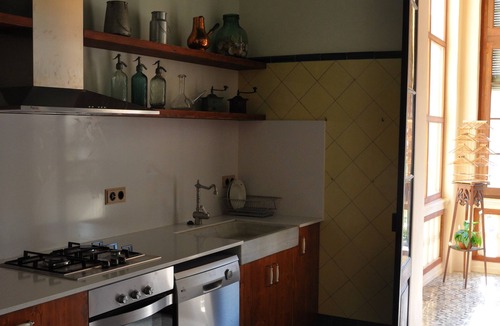 Malgrat de Mar House | Novecentista house for families, large garden, town center, close to the beach