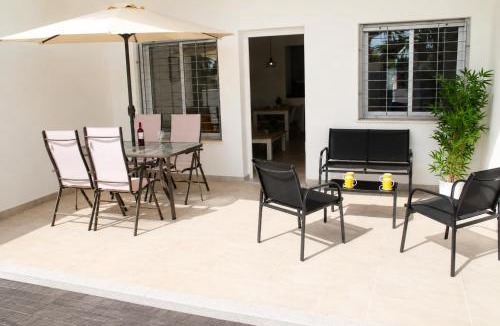 La Florida Apartment | Oasis Holiday House
