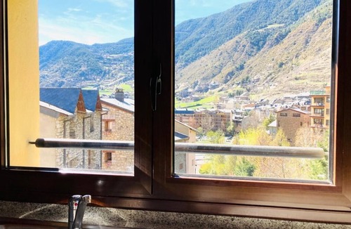 Encamp Apartment | Old Village - Spacious 2 BR close to all services, quiet with breathtaking views
