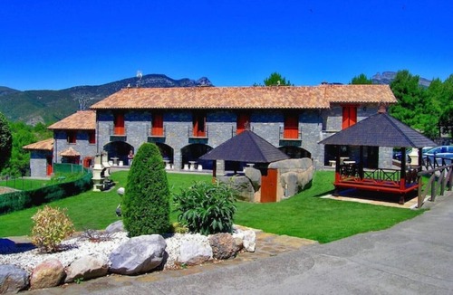 Puertolas Cottage | Ordesa Houses - Olivo House II