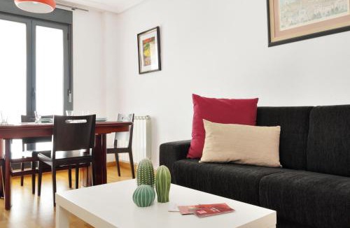 San Pablo Apartment | Palacio de Los Luna