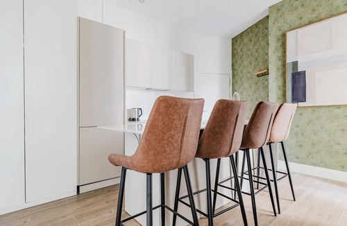 Palacio Apartment | Perfect Palacio 2BR w/Washer, Fully Furnished & Ready, by Blueground