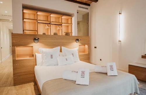 Terrassa Apartment | Petit Luxe St. Pere