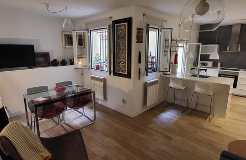 Moncloa - Arguelles Apartment | Plaza de España and Gran Vía - Apartment with patio - Up to 4 people