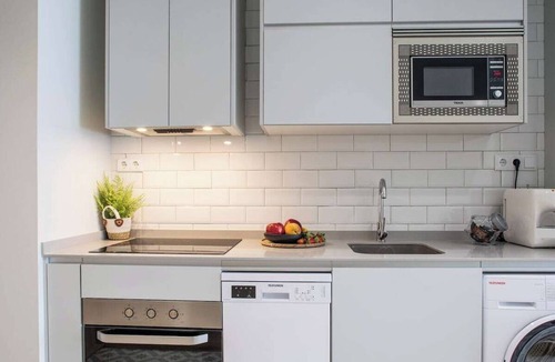 Poblats Maritims Apartment | Port Suite VIII | 4 Guests | AC & WiFi | 15 min Ciudad Artes