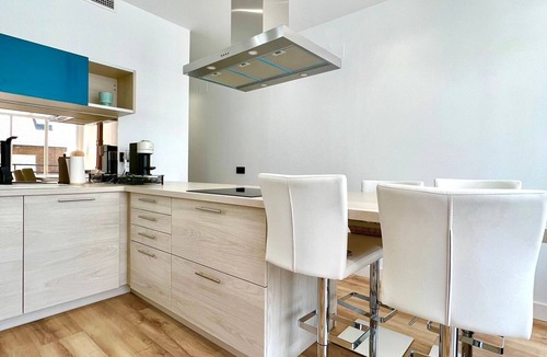 Arapiles Apartment | PRIME penthouse in Chamberí: light, terrace and design