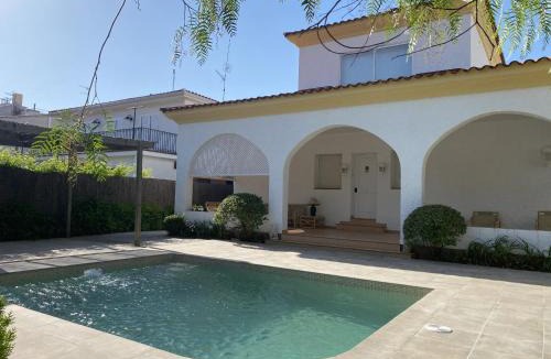 Comarruga Villa | R5 Casa COLONIAL