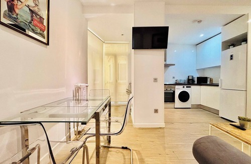 Hispanoamerica Apartment | Republica | 2BR apt near Madrid's financial center