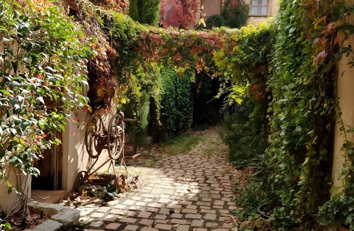 Villarrubia de Santiago Apartment | Room 6 with Private Garden - El Sueño De Lucrecia, Toledo