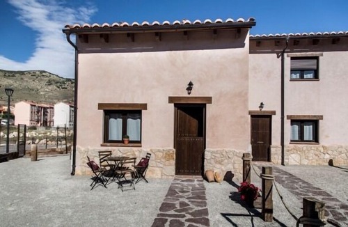 Albarracin Cabin | Rural apartment La Senda del Cabrerizo for 8 people