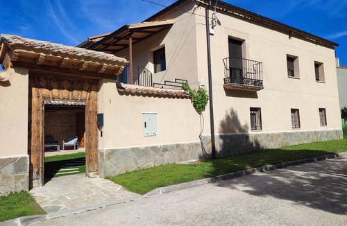 Pradena House | Rural House 'El Portal De Castroserna' with Mountain Views, Private Terrace & Wi-Fi