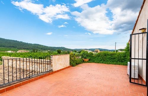 Vall d'Alba House | Rural Masia 'El Catala' with Mountain Views, Private Saltwater Pool, and Air Conditioning