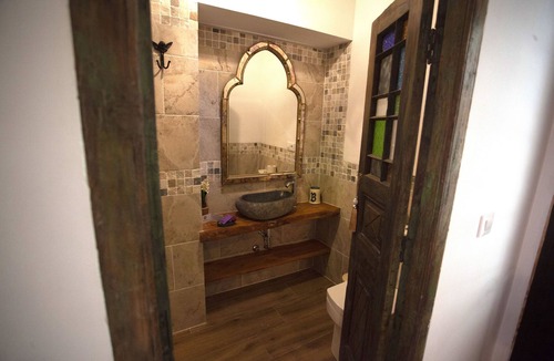 Cuevas Del Almanzora Hotel | RUSTIC & ROMANTIC ROOM