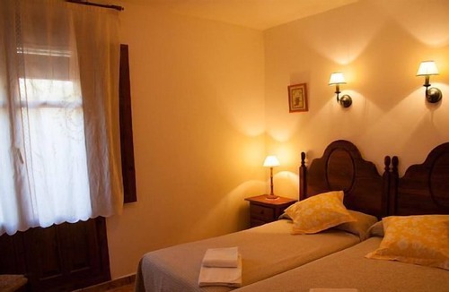 Alquezar Cottage | San Hipólito Apartment for 8 people