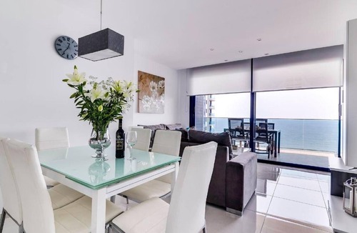 Punta Prima Apartment | Sea Senses' Suite mit Gemeinschaftspool by Interhome