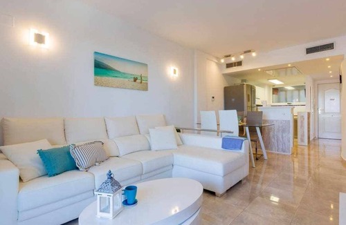Flamenca Beach Apartment | Sea views and pool Free Parking rf18
