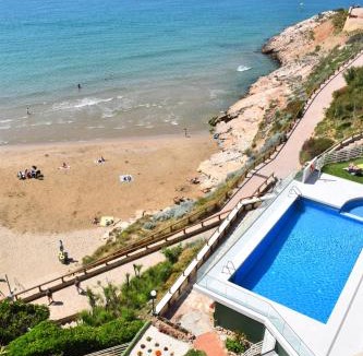 Salou Apartment | SeaFront DeLuxe, vistas al mar, acceso directo a playa y piscina