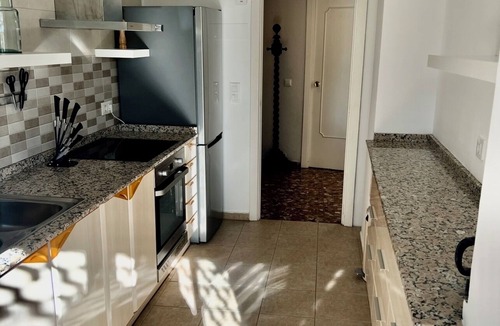 Aduanas Apartment | Spacious 3-bedroom apartment with AC, steps from the beach in charming Jávea.