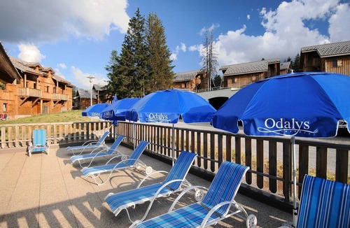 Saint-Etienne-en-Devoluy Apartment | Spacious Alpine Chalet