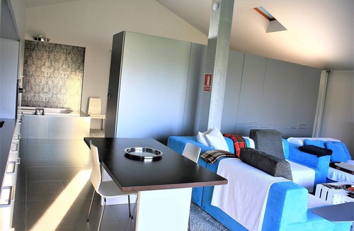 Iurreta Ski Chalet | Spacious ensuite room with large terrace.