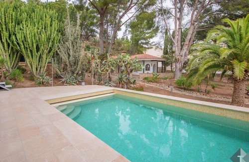 Miami Platja Villa | Spacious Villa in Miami Platja, 6 Bedrooms, Beach Nearby
