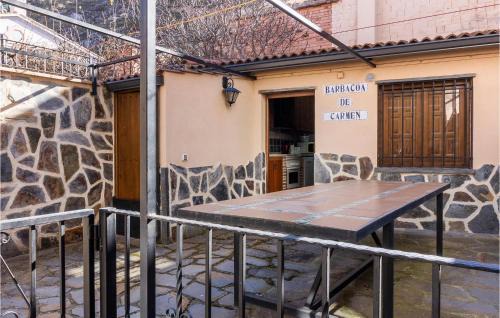 Montalban House | Stunning Home In Montalbán With Wifi