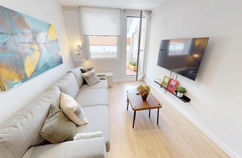 Cuatro Caminos Apartment | Stunning penthouse in Cuatro Caminos for 4 pax - Artistas 1