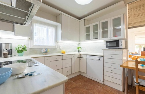 L'Ampolla House | Stunning private villa for 6 people with A/C, WIFI, private pool, TV, patio and pets allowed