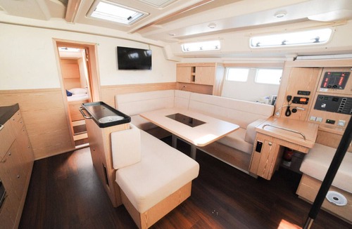 Ibiza Town Boat Rental | Sun-Kissed Sailing Adventure in the Majestic Islas Baleares