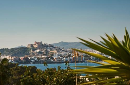 Puig Manya Villa | Talamanca 3-bedroom villa ensuite, nice sea view
