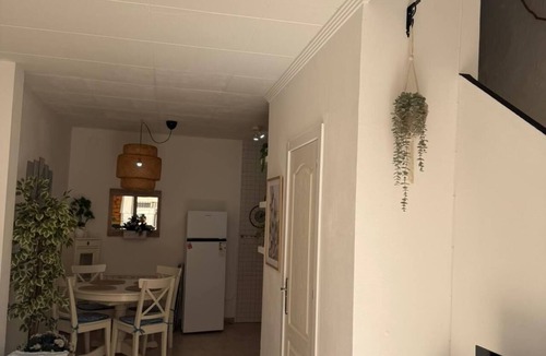 Amposta House | The dambosta hut, ideal for families (pet friendly).