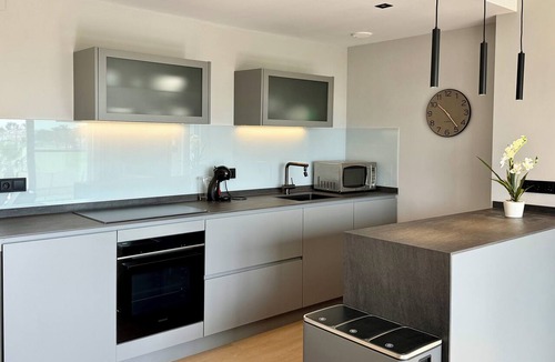 Torre-Pacheco Condo | The Lofts by Andrea – Stylish Apartment with a Pool and Golf Course View