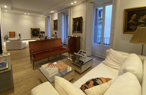 Justicia Apartment | The Pelayo | Majestic 2 Bedroom in Chueca