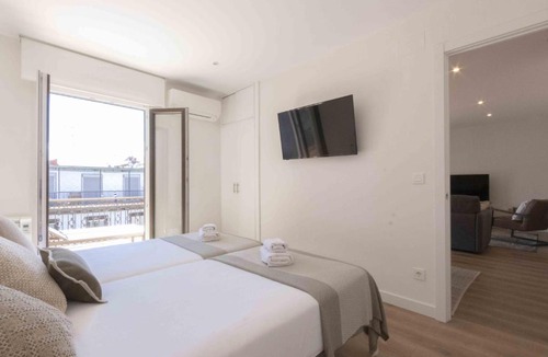 San Sebastian Centro Apartment | The Rentals Collection - Moraza