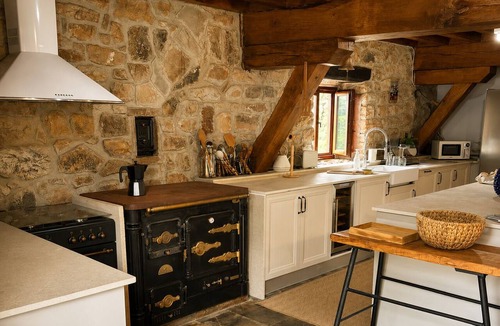 Valle de Cabuerniga Cottage | The Valfría Lagoon. Old wintering house rehabilitated in the middle of nature