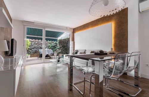 Canillas House | Townhouse de Diseño con Patio Privado