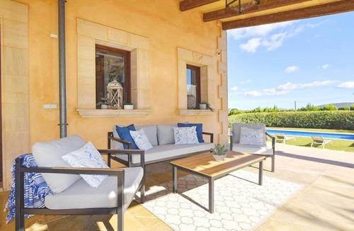 Binissalem House | Tranquil Binissalem Country Home with Pool