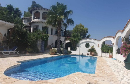 Monte Pego House | Vacation home with 2 apartments in a fantastic panoramic location with large heated pool
