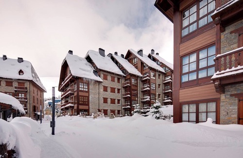 Baqueira Apartment | Val de Ruda Luxe 40 by FeelFree Rentals