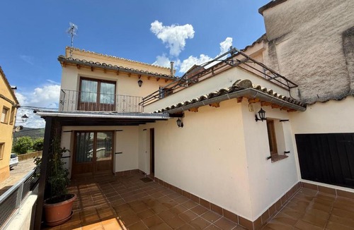 Tolva House | Vila Mont Rebei