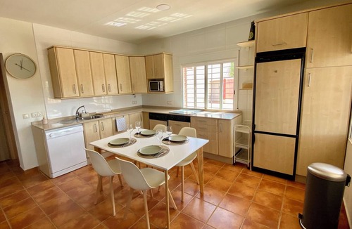 Canadas de San Pedro Ski Chalet | Villa Alegría | La Atalaya, El Cobijo, and El Encuentro