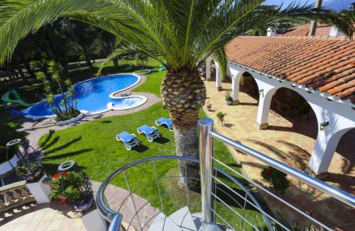 Rustical Balneario Villa | Villa Balneari Resort Casa Vacances Per Famlies Chalet Casa Rural