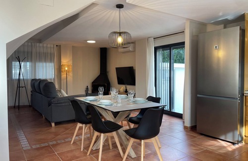 Daimuz Ski Chalet | Villa for 4 people by the sea