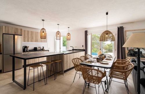 Sant Josep de sa Talaia Villa | Villa 'Molí' with Sea Views, Wi-Fi, and Air Conditioning