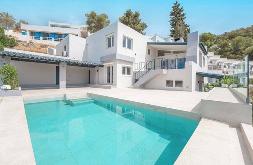 Can Furnet House | Villa Nonno | Infinity Pool, Sea View and Dalt Vila in Can Furnet