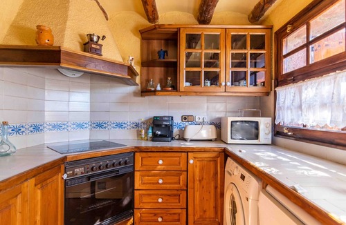 Prades Villa | Villa Prades, 6 bedrooms, 13 persons