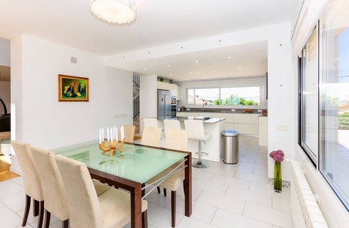 Canyelles Villa | Villa San Diego - Six Bedroom Villa, Sleeps 12