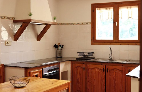 Castellet i la Gornal Villa | Villa with private pool - BBQ - 11 pers - 5 bedrroms